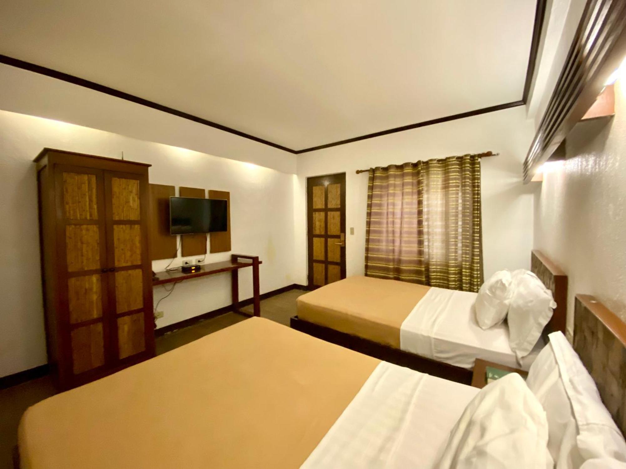 El Puerto Marina Beach Resort & Vacation Club Lingayen Экстерьер фото