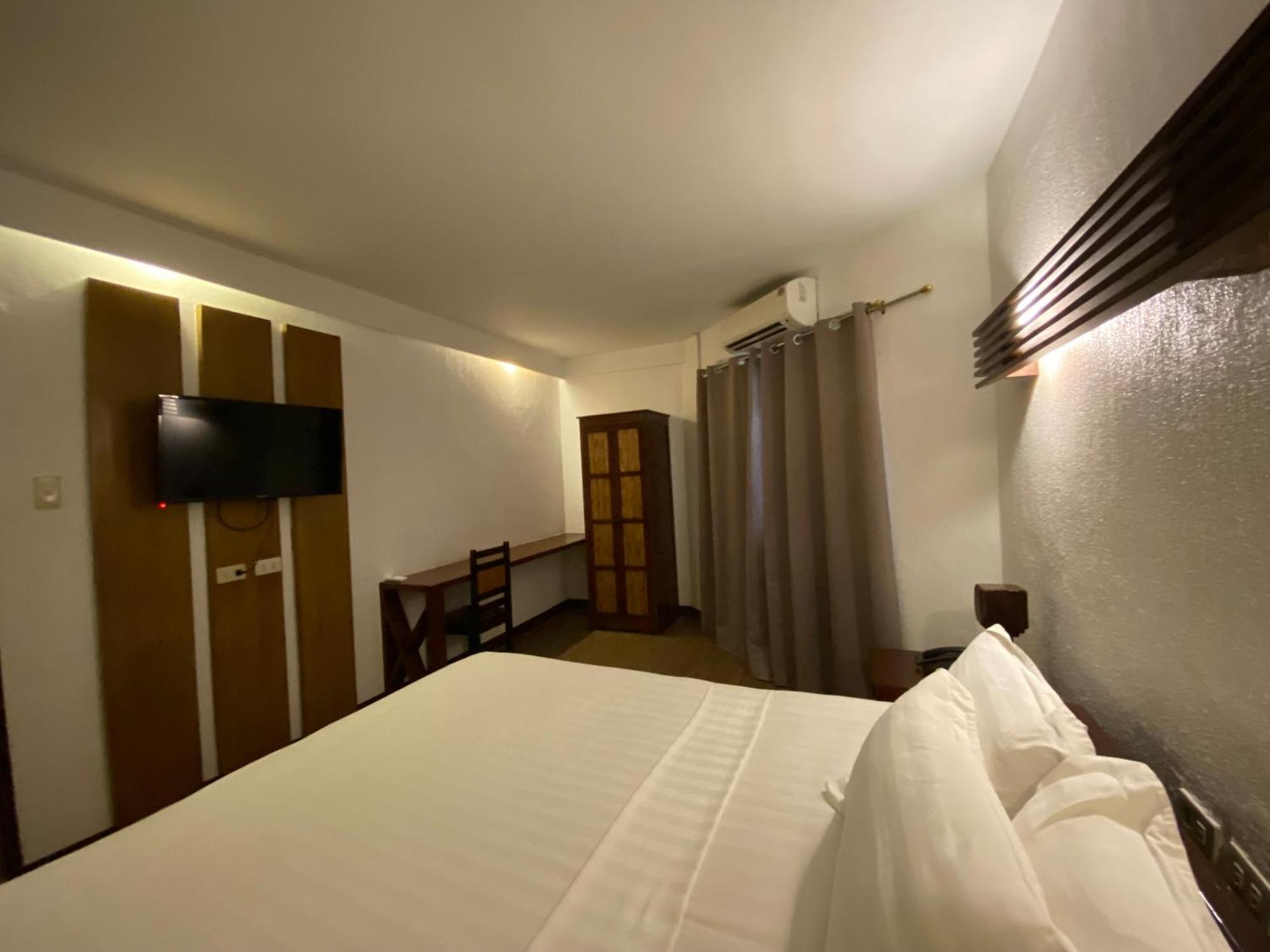 El Puerto Marina Beach Resort & Vacation Club Lingayen Экстерьер фото