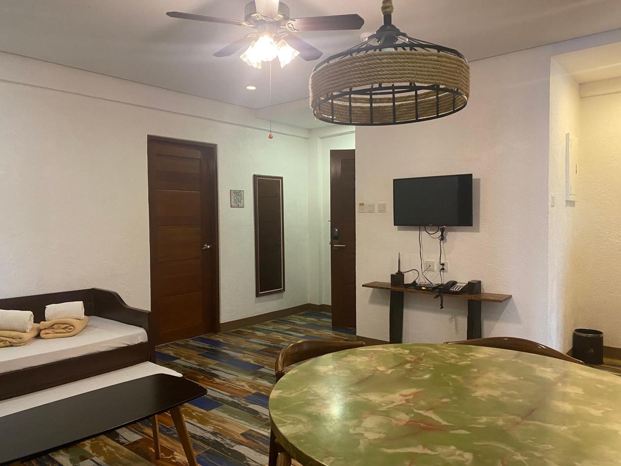 El Puerto Marina Beach Resort & Vacation Club Lingayen Экстерьер фото